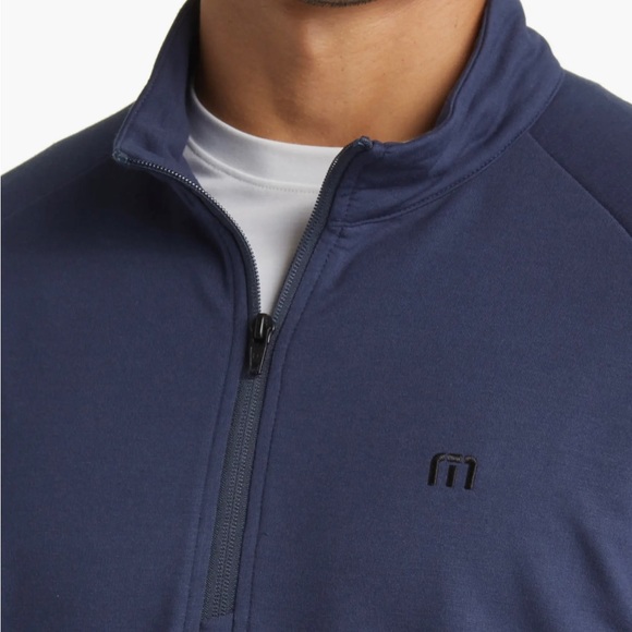Valiant Quarter Zip Pullover - Picture 2 of 3